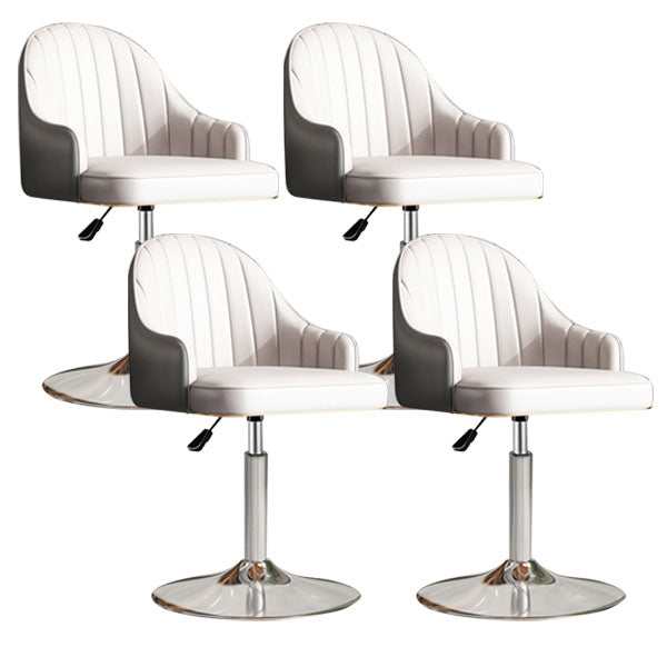 スカンジナビアのメタルバースツールローバックフェイクレザークッションスツールとフットレスト