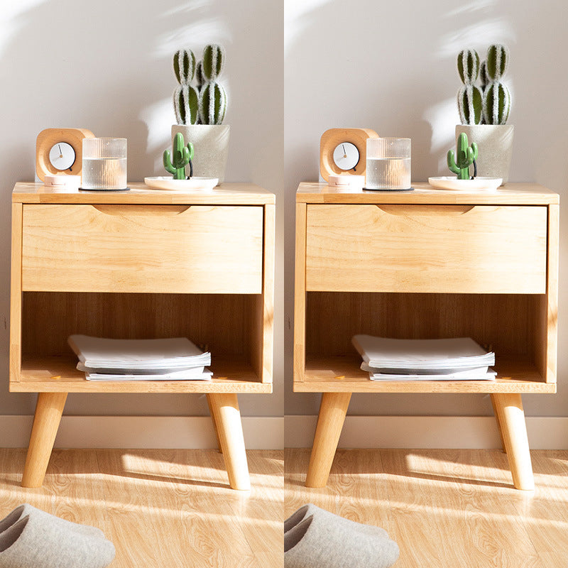 ソリッドウッドベッドサイドキャビネットの脚には、引き出し付きのナイトテーブルが含まれています