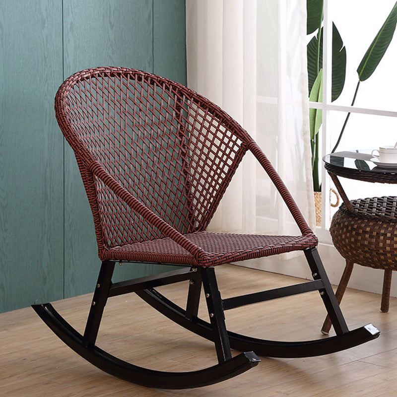 Rattan Rocker Chair Mitte des Jahrhunderts moderner Schaukelstuhl mit grauem Rahmen
