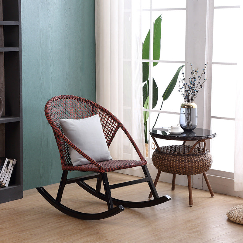 Rattan Rocker Chair Mitte des Jahrhunderts moderner Schaukelstuhl mit grauem Rahmen