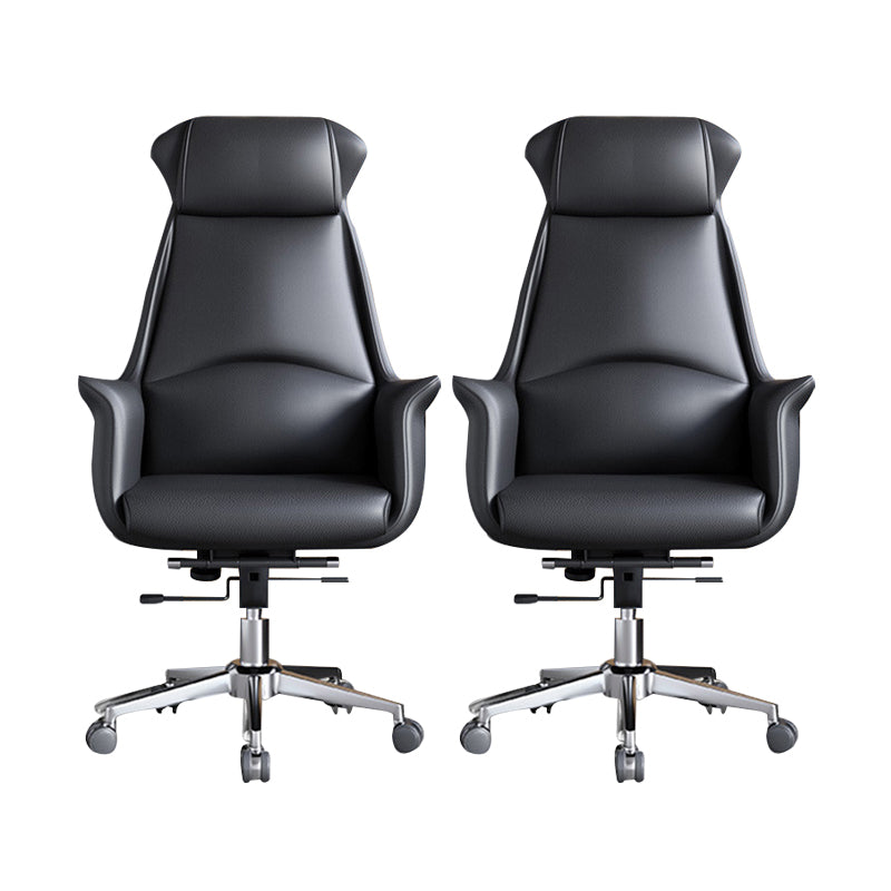 Sedia moderna con braccioli inclusi e rotelle, sedia da scrivania in pelle con schienale alto, colore nero/marrone