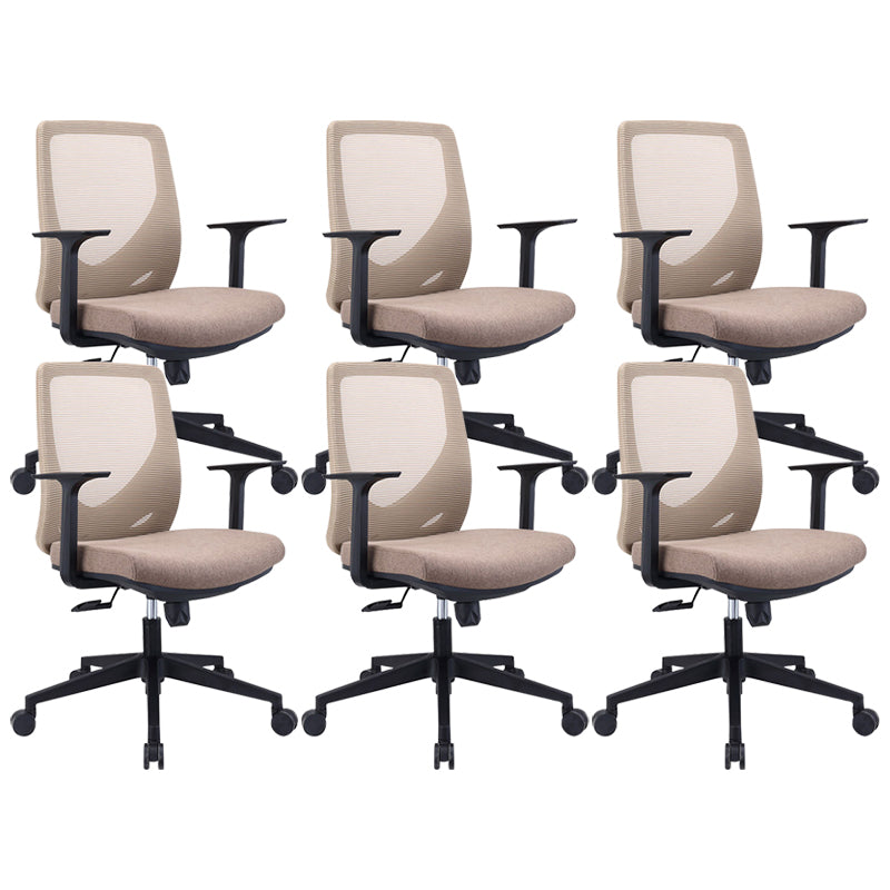 Eigentijdse fauteuil met vaste armleuningen, bruine bureaustoel met middenrug