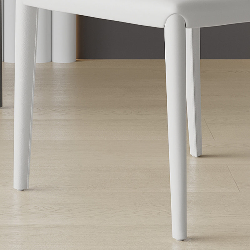Sillas de comedor sin brazo de la espalda baja silla lateral moderna de cuero falso