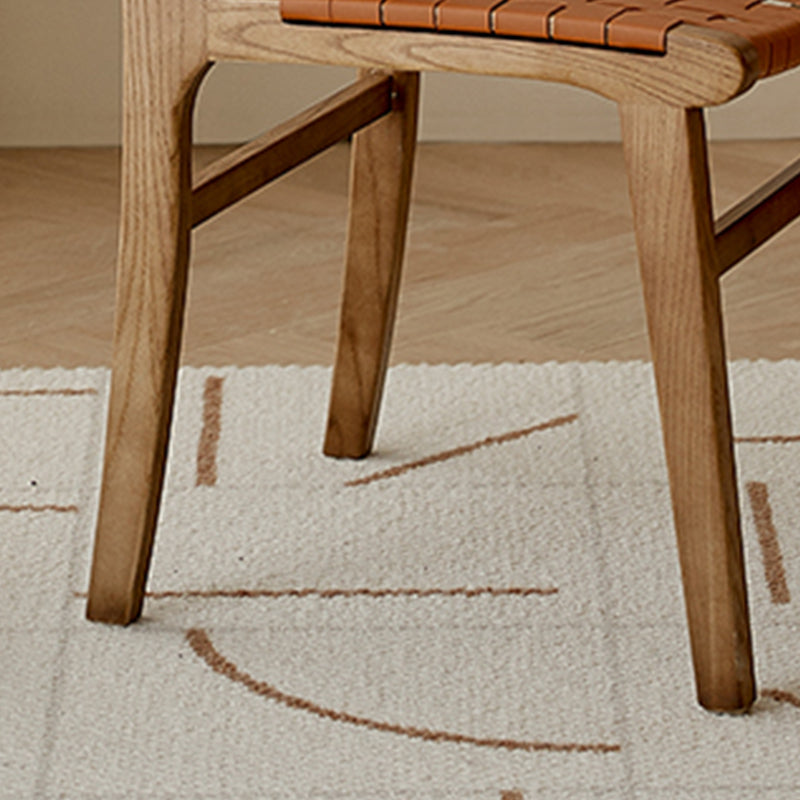 Sedia da pranzo tradizionale in legno di cenere sedia sul retro aperto per la casa