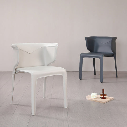 Silla lateral contemporánea de cuero falso acabado mate silla de comedor en el hogar