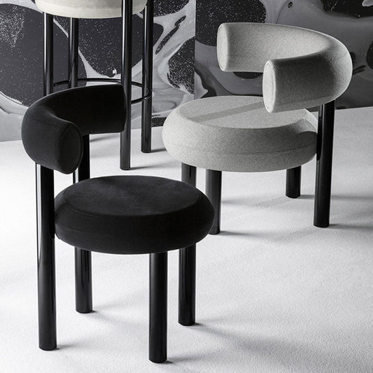 Silla lateral tapizada de metal acabado mate silla de comedor abierta