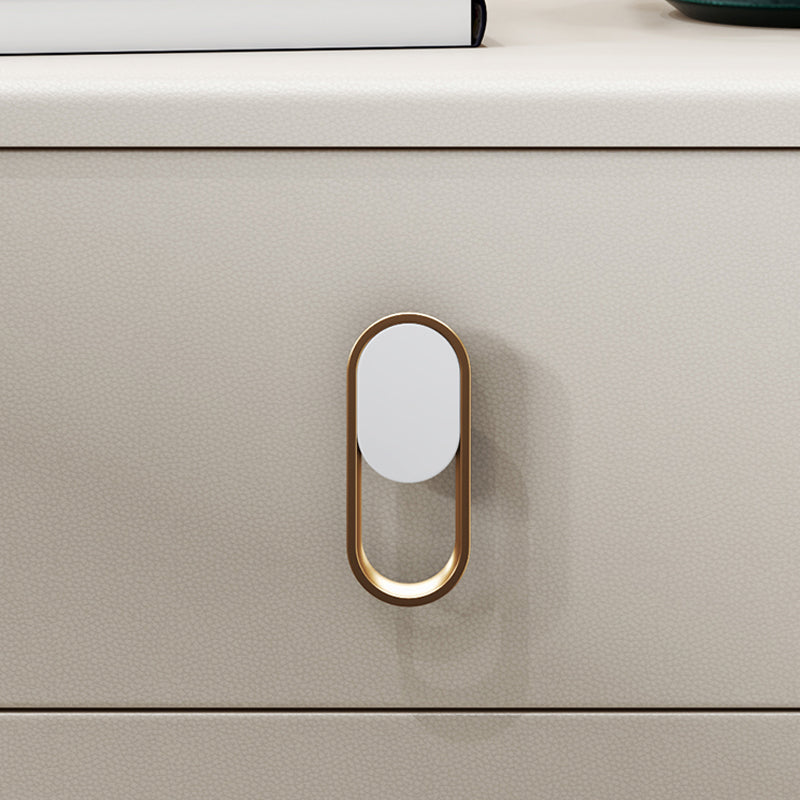 Comodino moderno di stoccaggio del cassetto per cassetti con le gambe