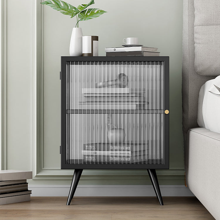 Las puertas modernas incluían la mesita de noche de metal de la cama con las piernas para el dormitorio