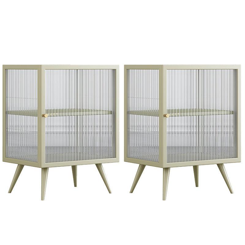 Las puertas modernas incluían la mesita de noche de metal de la cama con las piernas para el dormitorio