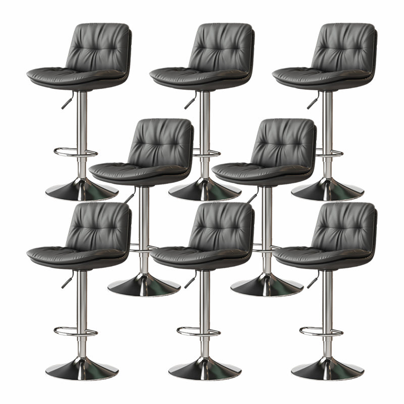 Sgabello da bar in pelle di altezza regolabile scandinava