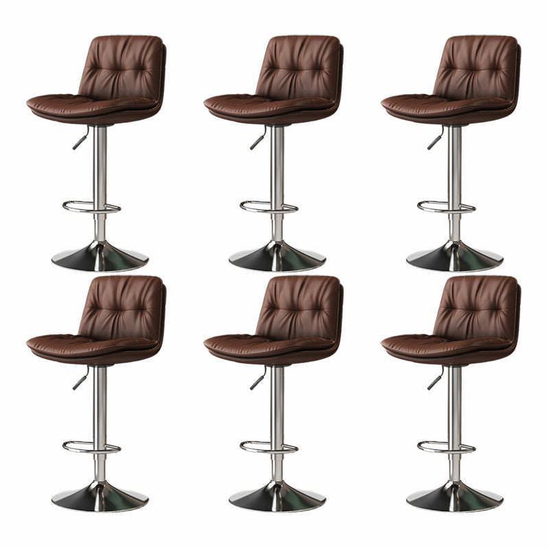 Sgabello da bar in pelle di altezza regolabile scandinava