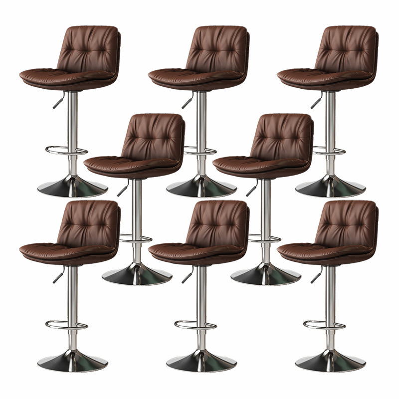 Sgabello da bar in pelle di altezza regolabile scandinava