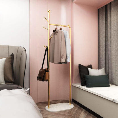 Wunderschöner Metallbeschattierungs -Rackkorb Vorratskleider Rack mit Kleiderhaken