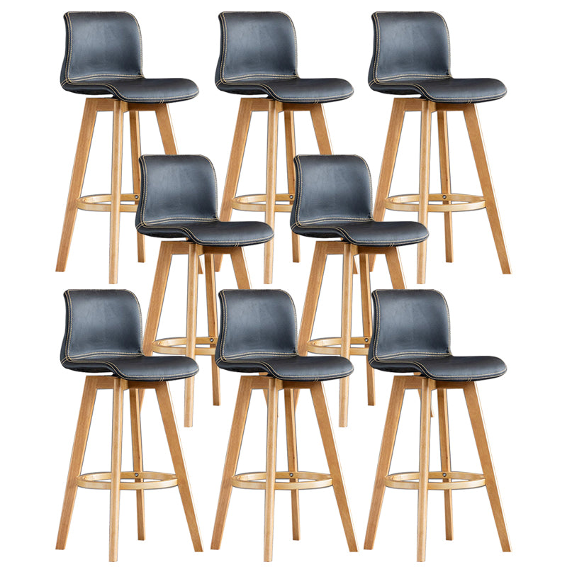 Taburete de bar de cuero con acabado mate y respaldo bajo para el hogar contemporáneo