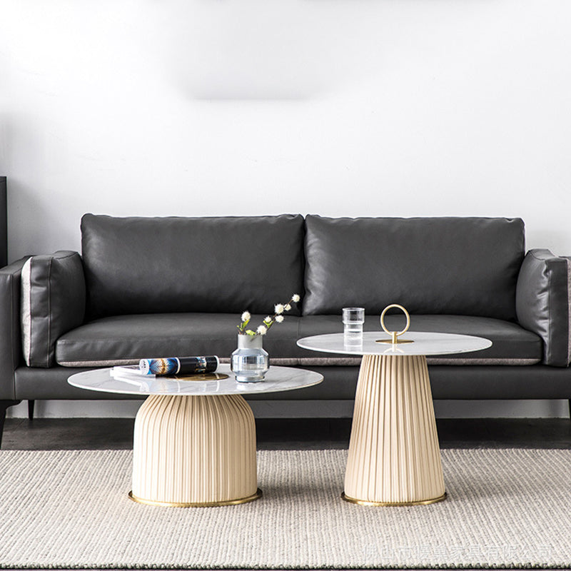 Glam Stone Top Coffee Table Pedestal Round Cocktail Table in White Clearhalo 'Coffee & Accent Tables' 'Coffee Tables' 'coffee_tables' 'furn' 'furn_coffee_tables' 'Furniture' 'Living Room Furniture' 6049315