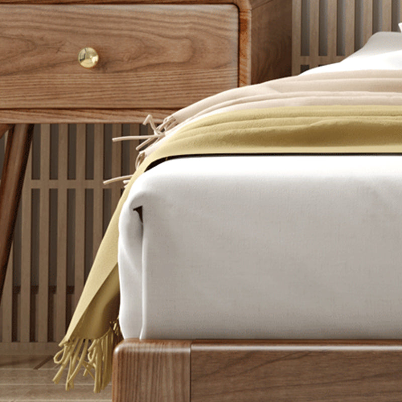 Lit en panneau marron avec des jambes dorées personnalisées lit moderne de cendres modernes du milieu du siècle sans tête de lit