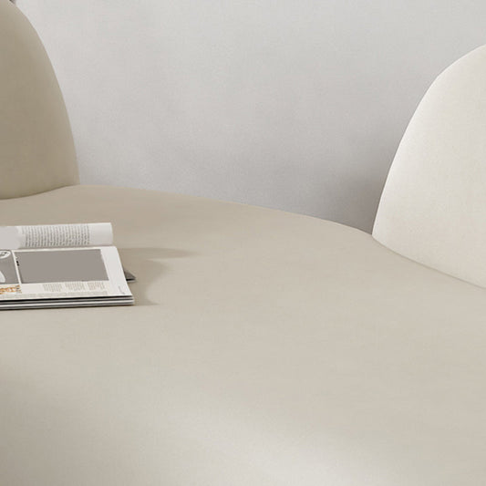 Zeitgenössische weiße Mikrofaser 29.52 "H gebogene Smoking -Arm -Sofa