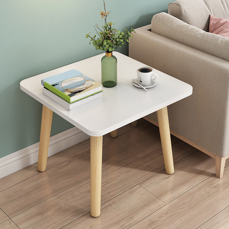 Tabla de extremo cuadrada contemporánea 4 Piernas Mesa lateral de madera maciza, 16.5 "de alto