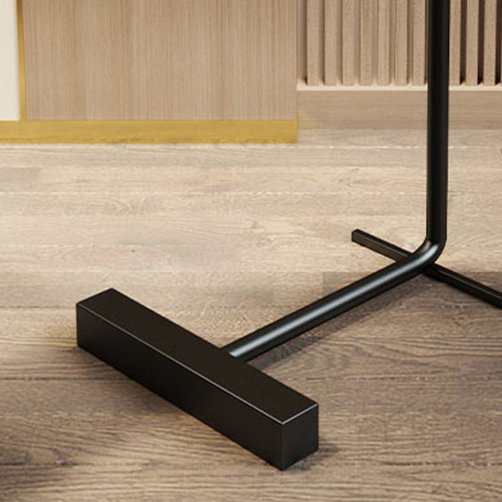 Mesa geométrica de mesa lateral modernista C de metal C con tapa de mármol