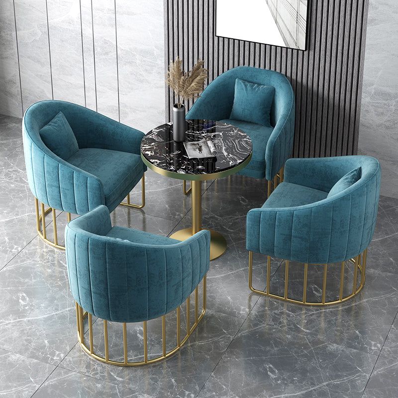 Velvet Barrel Accent Chaid 27,55 "Ligne de large Chaise incluse avec des jambes dorées