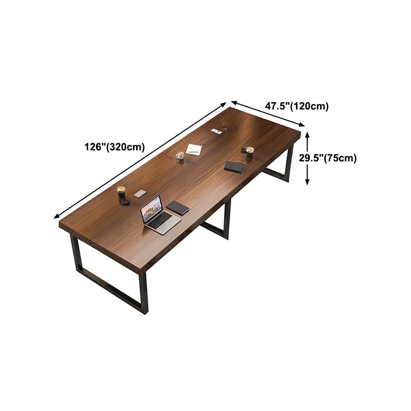 Pine Solid Wood Dining Table Rectangle Dining Table for Kitchen Clearhalo 'Dining Tables & Seating' 'Dining Tables' 'dining_table' 'furn' 'furn_dining_table' 'Furniture' 'Kitchen & Dining Furniture' 6056604