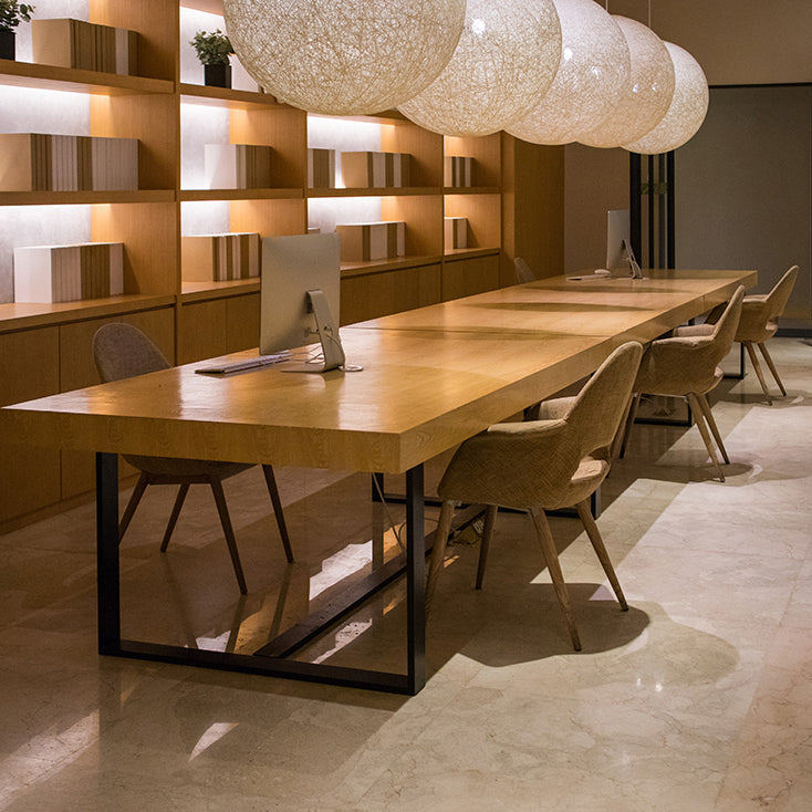 Massief hout rechthoekig schrijfbureau industriële vergaderbalie voor kantoor