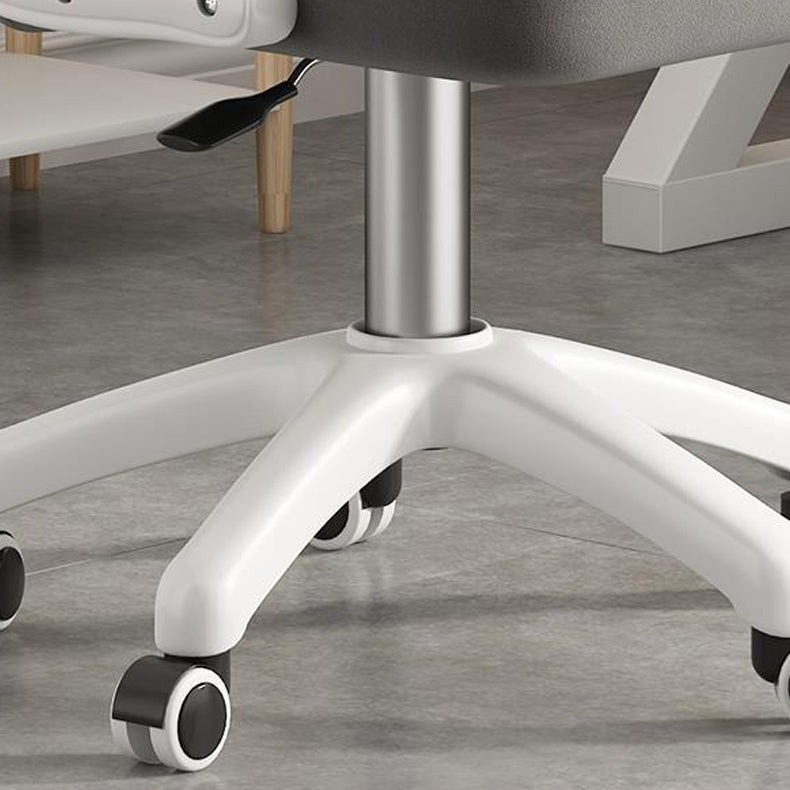 Silla de gerentes de tobogado giratorio de silla ejecutiva contemporánea