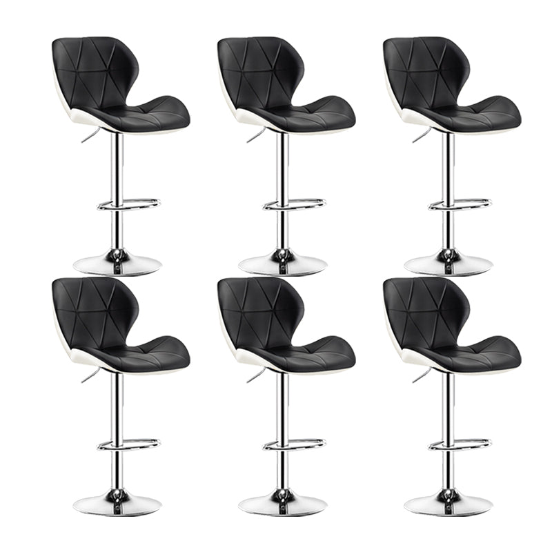 スカンジナビアのメタルバースツールフェイクレザーフットレスト調整可能なカウンタースツール