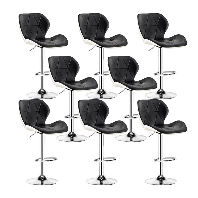 スカンジナビアのメタルバースツールフェイクレザーフットレスト調整可能なカウンタースツール