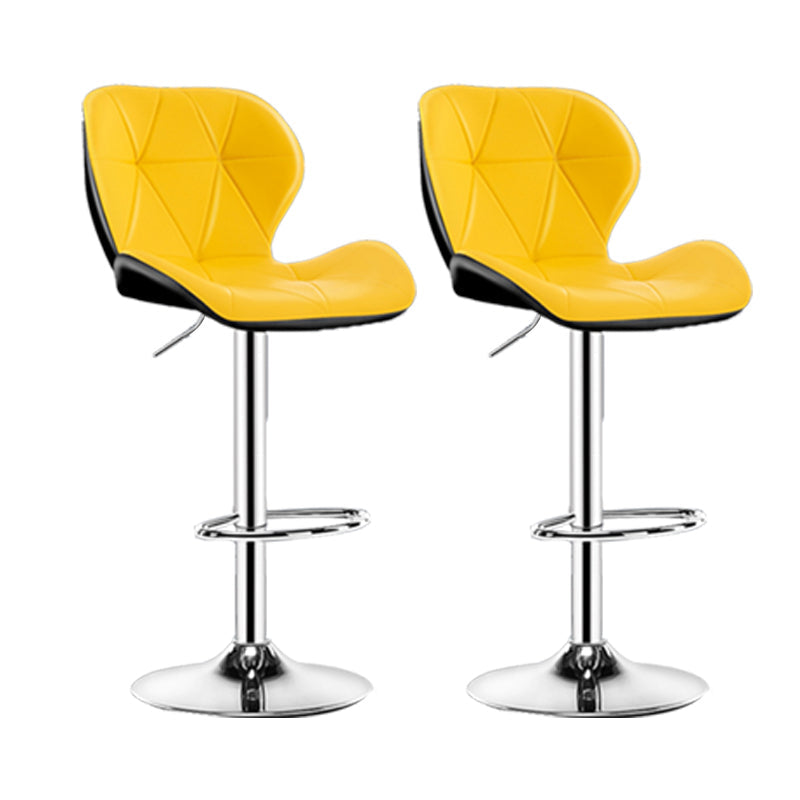 スカンジナビアのメタルバースツールフェイクレザーフットレスト調整可能なカウンタースツール