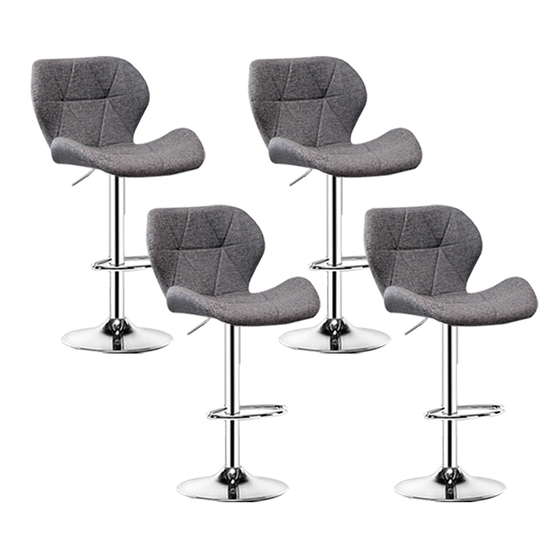 スカンジナビアのメタルバースツールフェイクレザーフットレスト調整可能なカウンタースツール