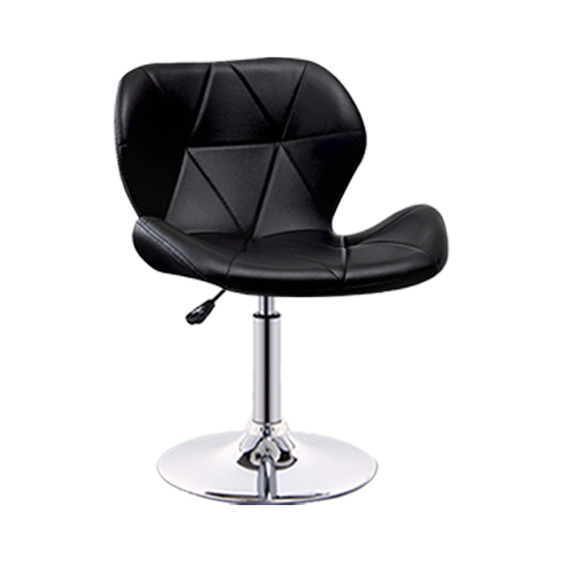 スカンジナビアのメタルバースツールフェイクレザーフットレスト調整可能なカウンタースツール