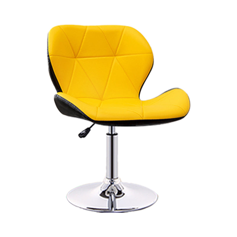 スカンジナビアのメタルバースツールフェイクレザーフットレスト調整可能なカウンタースツール