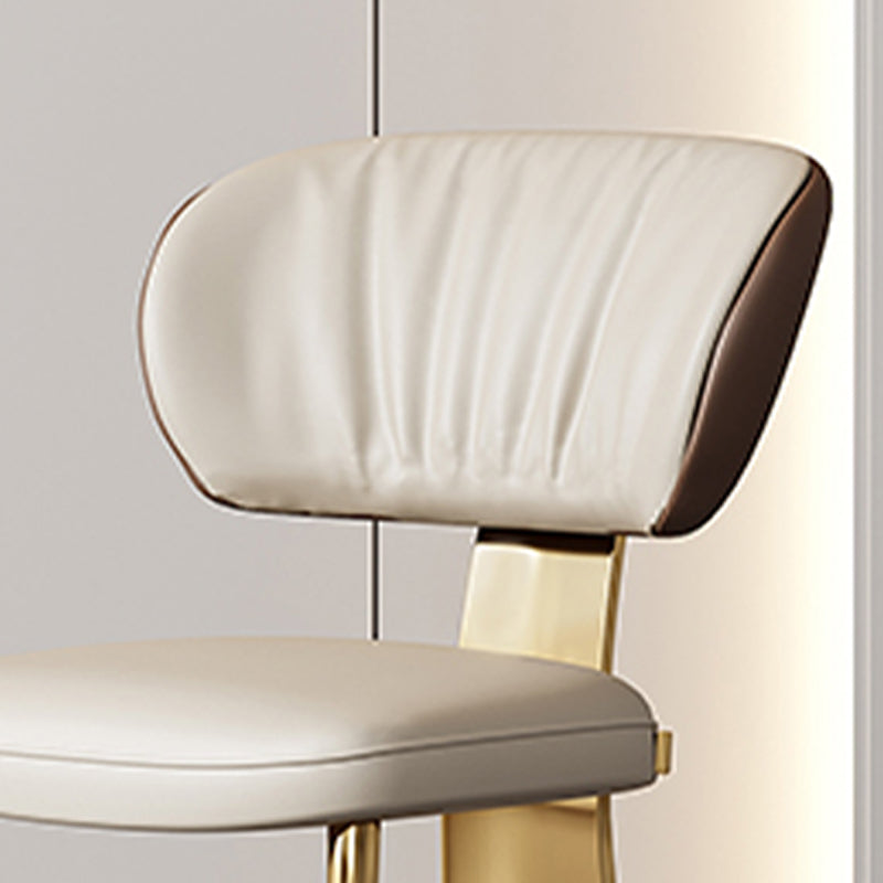 Glam -eetkamerstoel faux leer en metalen armloze eetkamerstoelen