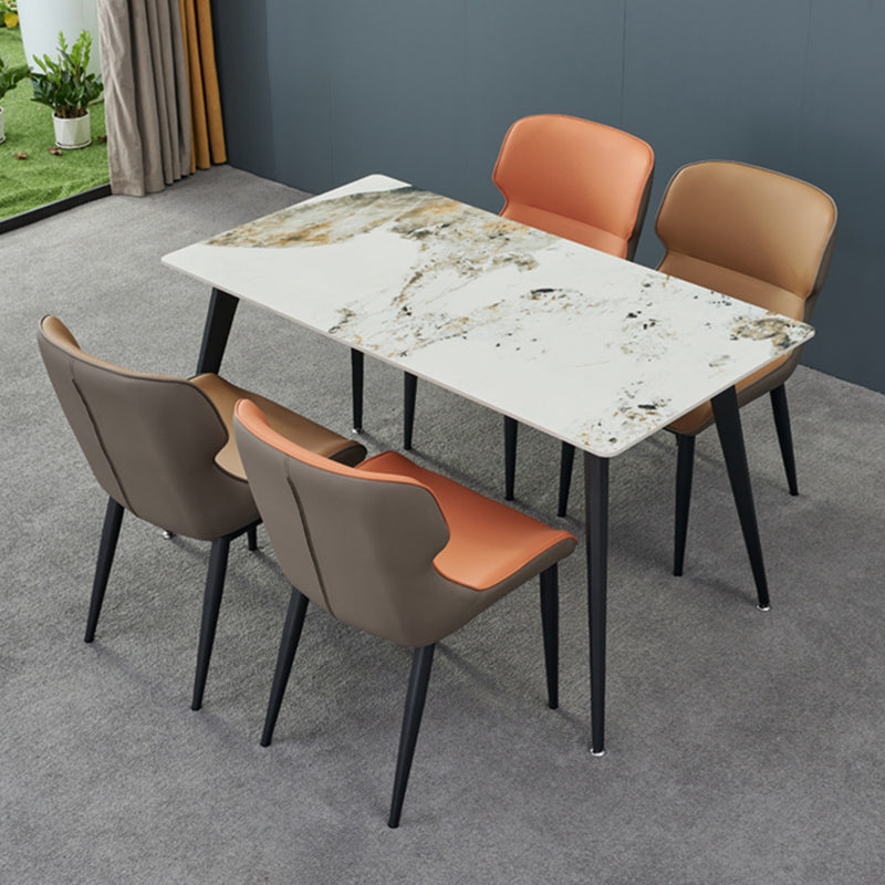 Chaise de finale finale mate avec jambes noires chaise latéral contemporaine pour salle à manger