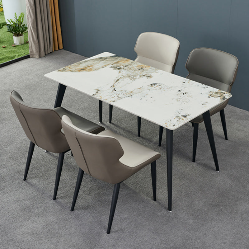 Chaise de finale finale mate avec jambes noires chaise latéral contemporaine pour salle à manger