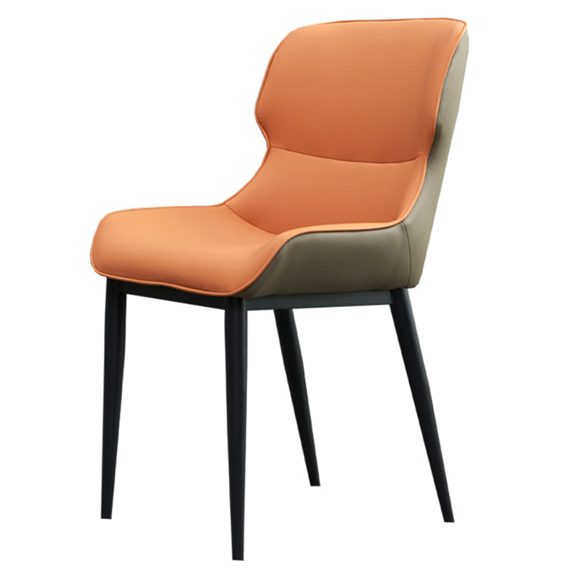 Chaise de finale finale mate avec jambes noires chaise latéral contemporaine pour salle à manger