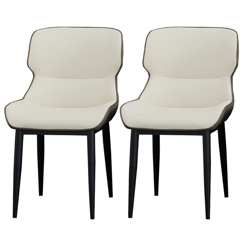 Chaise de finale finale mate avec jambes noires chaise latéral contemporaine pour salle à manger