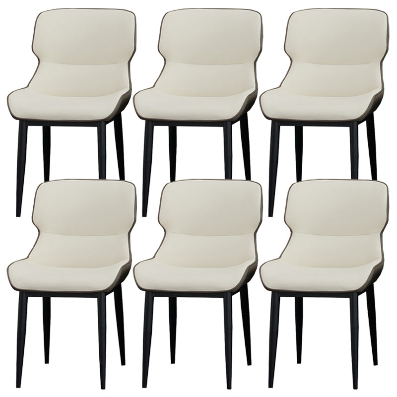 Chaise de finale finale mate avec jambes noires chaise latéral contemporaine pour salle à manger