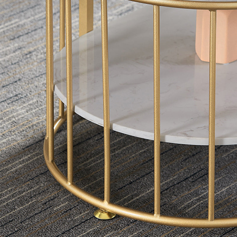 Tavolo da cocktail in stile glam con scaffale e cima e base in acciaio