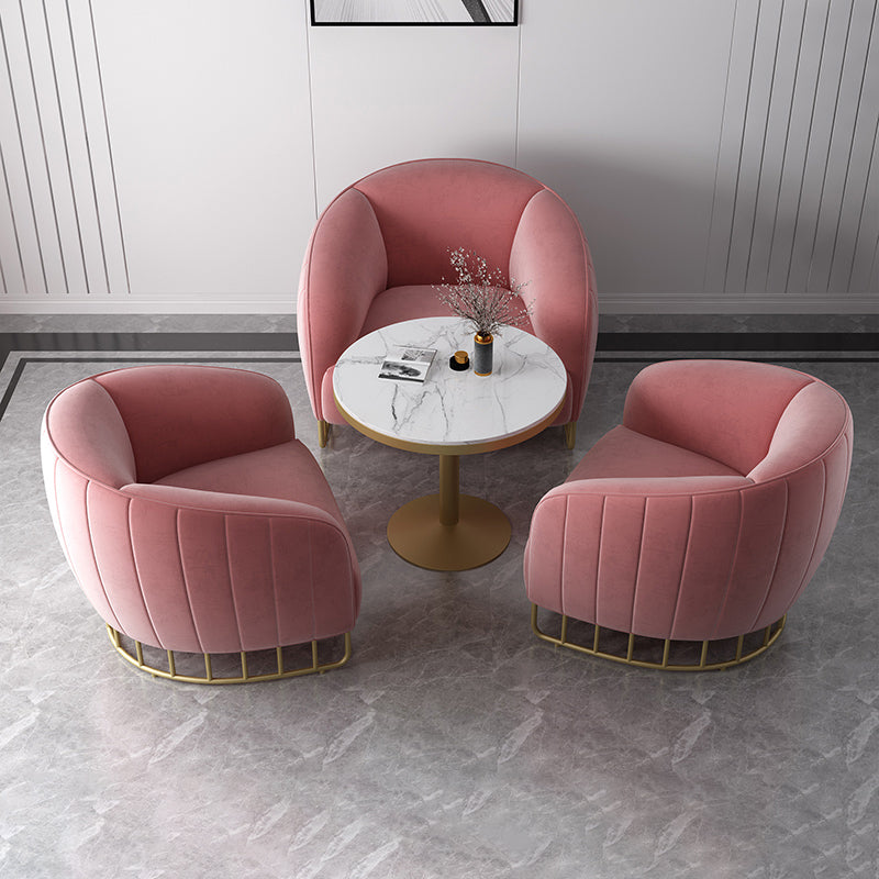 Velvet Barrel Accent Chair 29.52 "Laissez les bras de large inclus chaise avec des jambes en fer doré