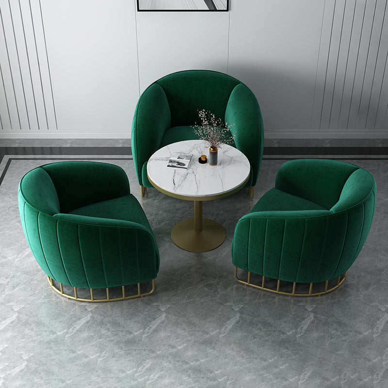 Velvet Barrel Accent Chair 29.52 "Laissez les bras de large inclus chaise avec des jambes en fer doré