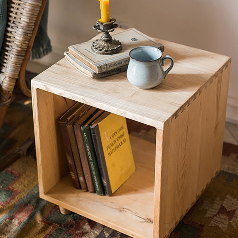 Hölzerner Nachttisch moderner massiver Holz Nachttisch mit niedrigerem Regal