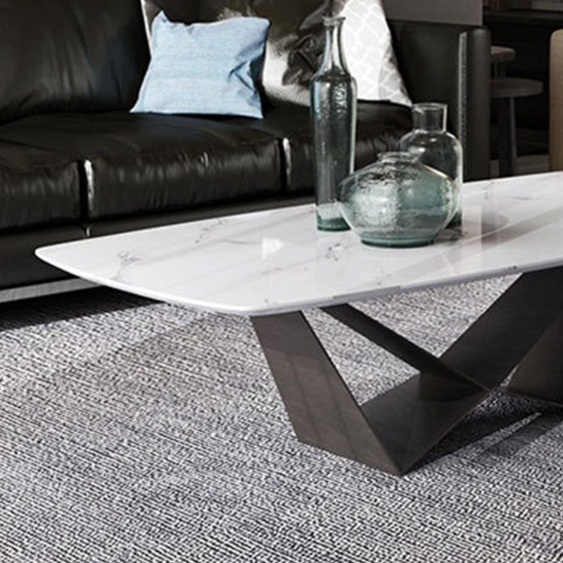 Glam rechthoekige witte salontafel met marmeren blad en stalen onderstel
