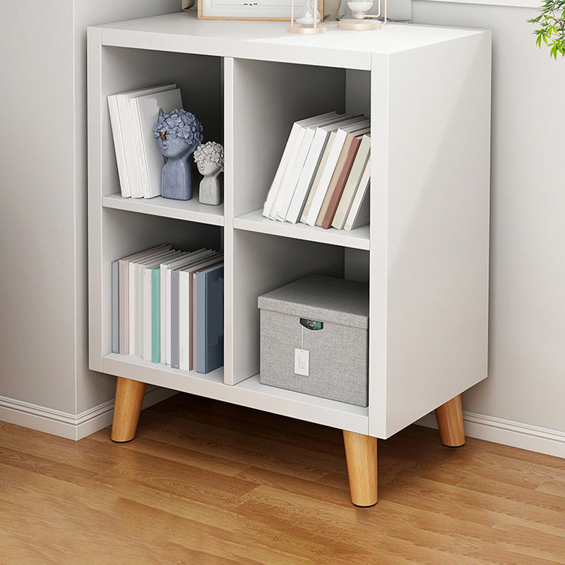 11.8 "De large étagère contemporaine fermée en bois naturel en bois naturel