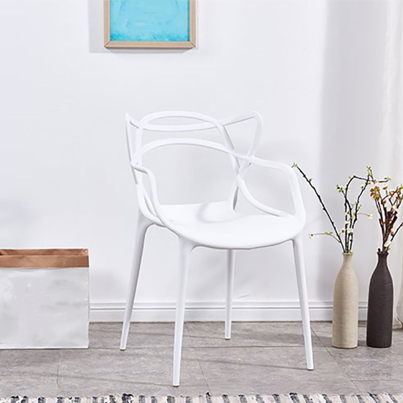 Chaise sans bras de style contemporain Plastique ouverte à l'arrière pour salle à manger