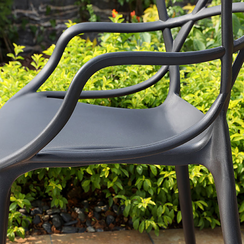 Chaise sans bras de style contemporain Plastique ouverte à l'arrière pour salle à manger