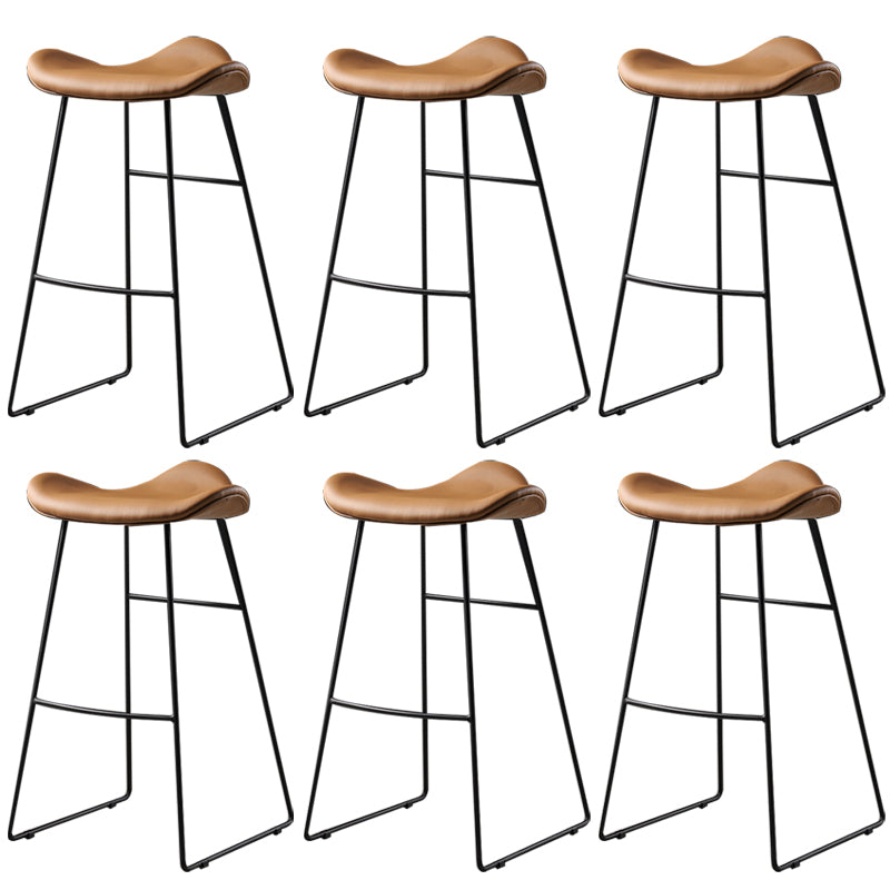 Contemporary Armless Backless Counter Stool Iron Bar Stool with Footrest Light Brown 6 Piece Set Clearhalo 'Bar Furniture' 'Bar Stools' 'bar_stools' 'furn' 'furn_bar_stools' 'Furniture' 'Kitchen & Dining Furniture' 6095313