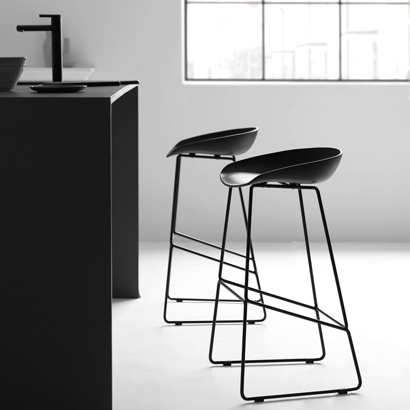 Modern Armless Counter Stool Iron Cafe Bar Stool with Seat and Pedal Clearhalo 'Bar Furniture' 'Bar Stools' 'bar_stools' 'furn' 'furn_bar_stools' 'Furniture' 'Kitchen & Dining Furniture' 6095330