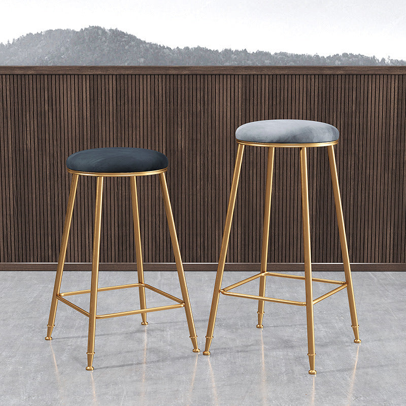 Contemporary Bar Stool Round Seat Barstool with Footrest and Metal Base Clearhalo 'Bar Furniture' 'Bar Stools' 'bar_stools' 'furn' 'furn_bar_stools' 'Furniture' 'Kitchen & Dining Furniture' 6095966